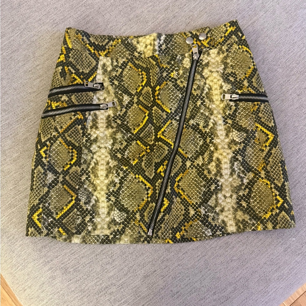 Snake-Print Yellow Green Mini Skirt with Zip Detail